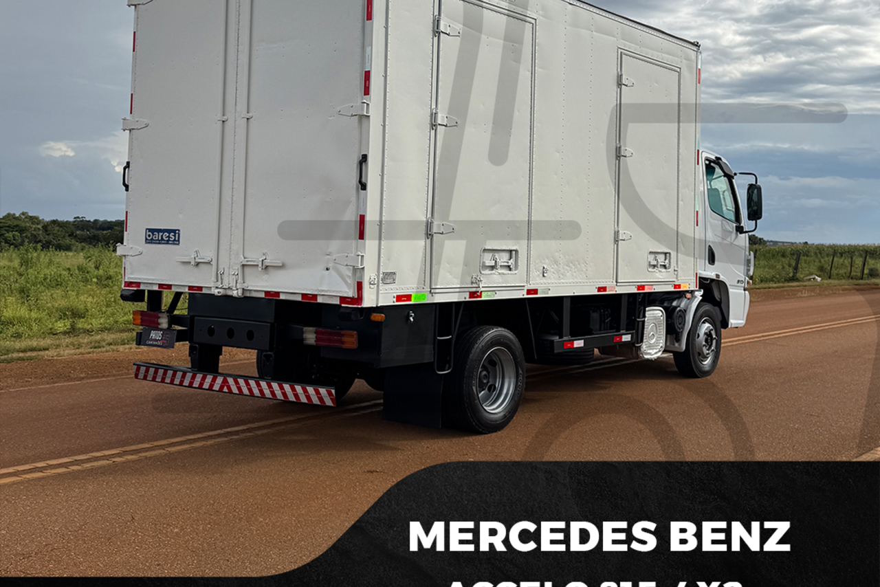 Mercedes Benz Accelo 815 - 17/18 11
