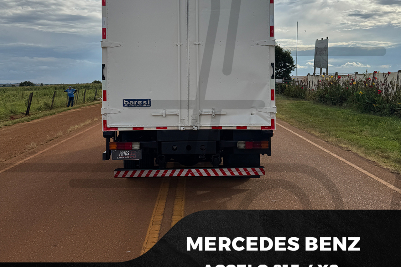 Mercedes Benz Accelo 815 - 17/18 12