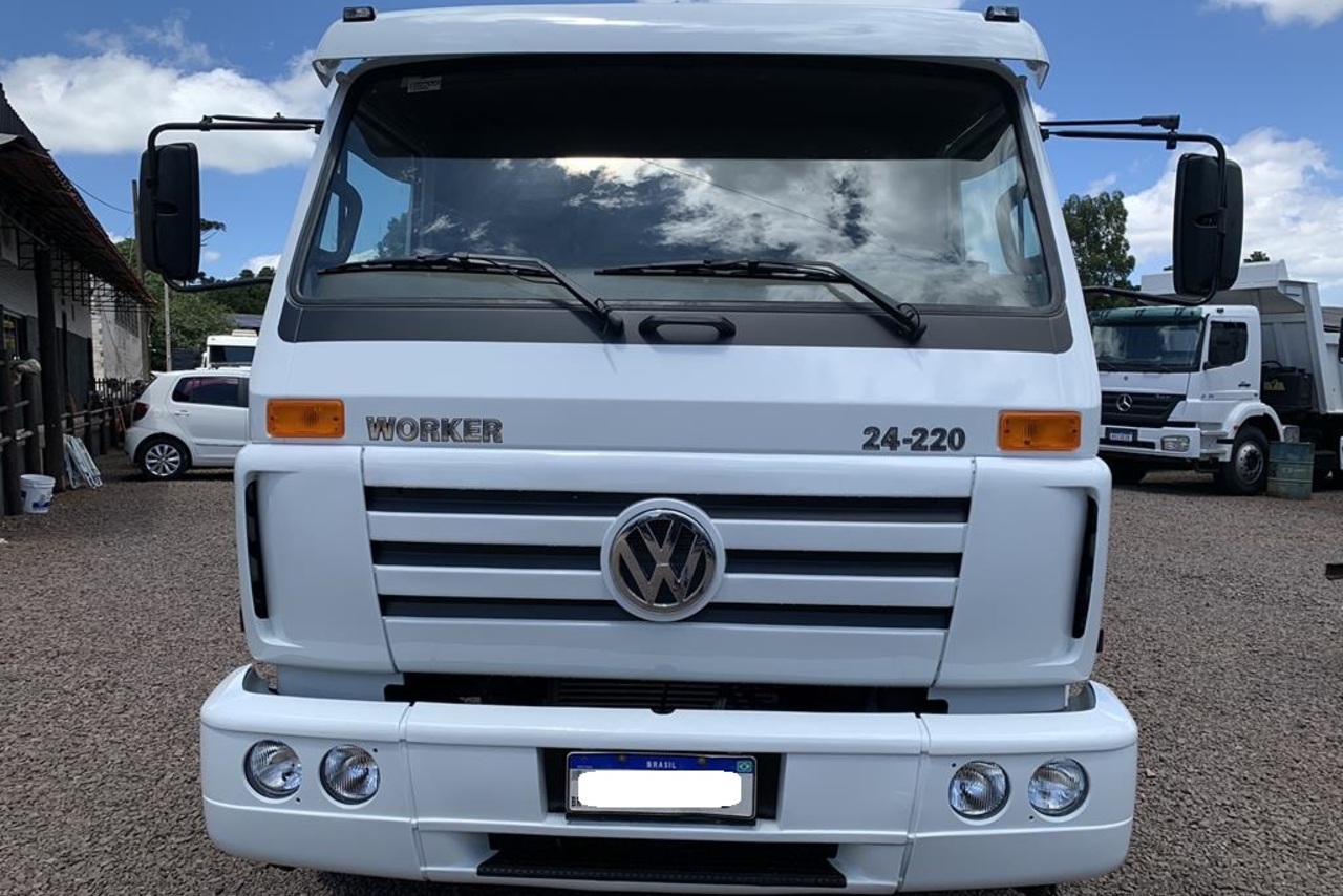 Volkswagen 24 220 - 11/11 4