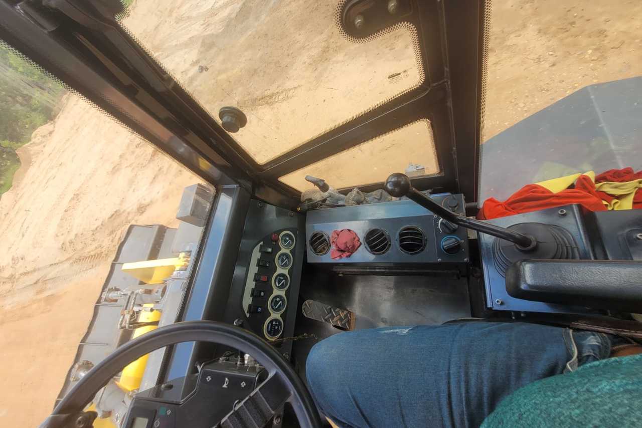 New Holland 12D - 20/20 7