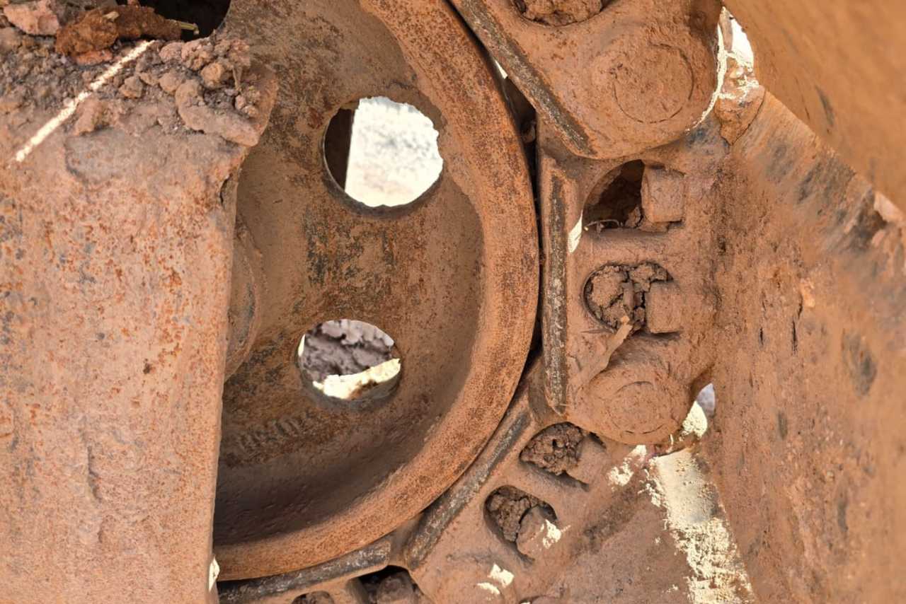 Komatsu PC210 - 20/20 8