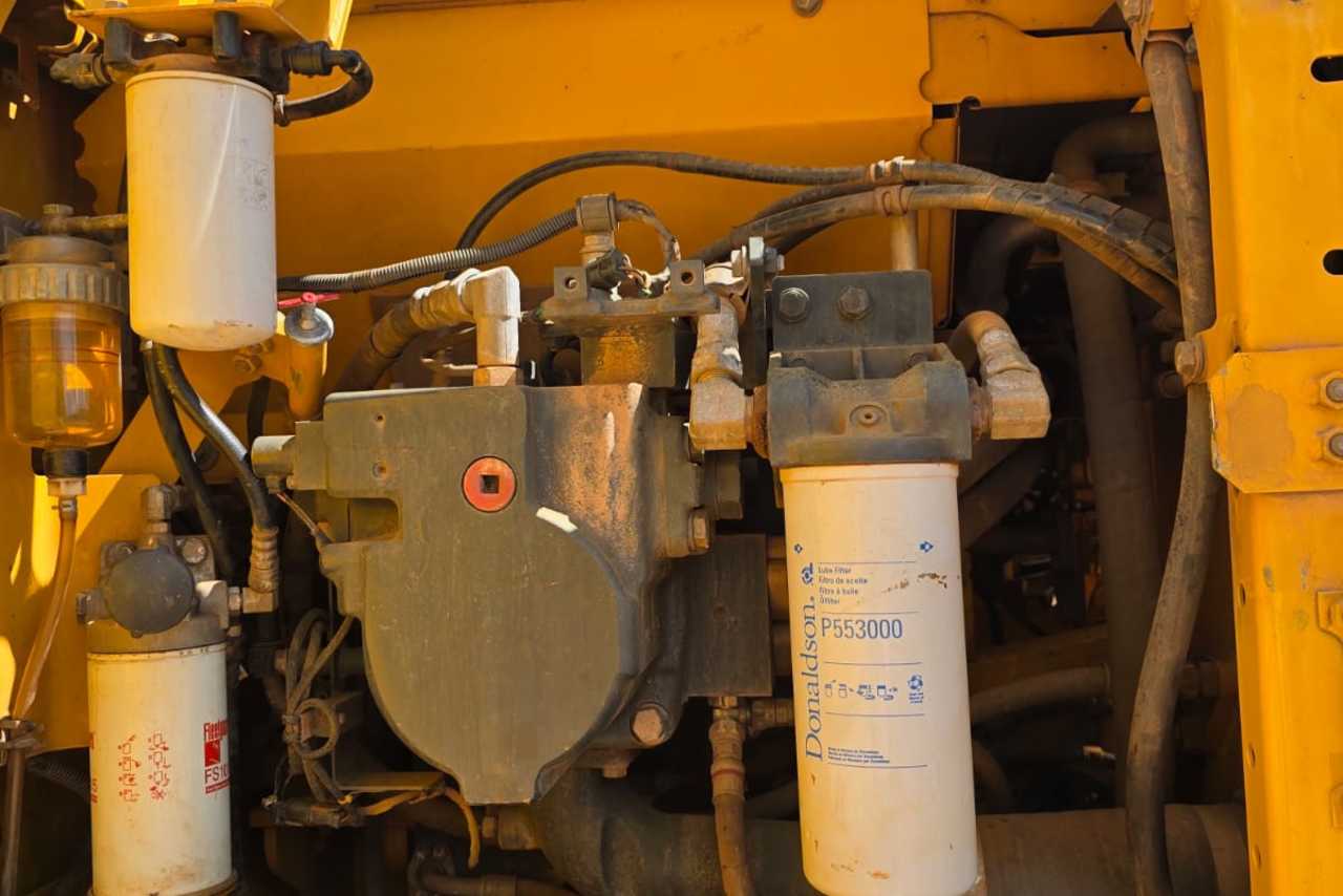 Komatsu PC210 - 20/20 19