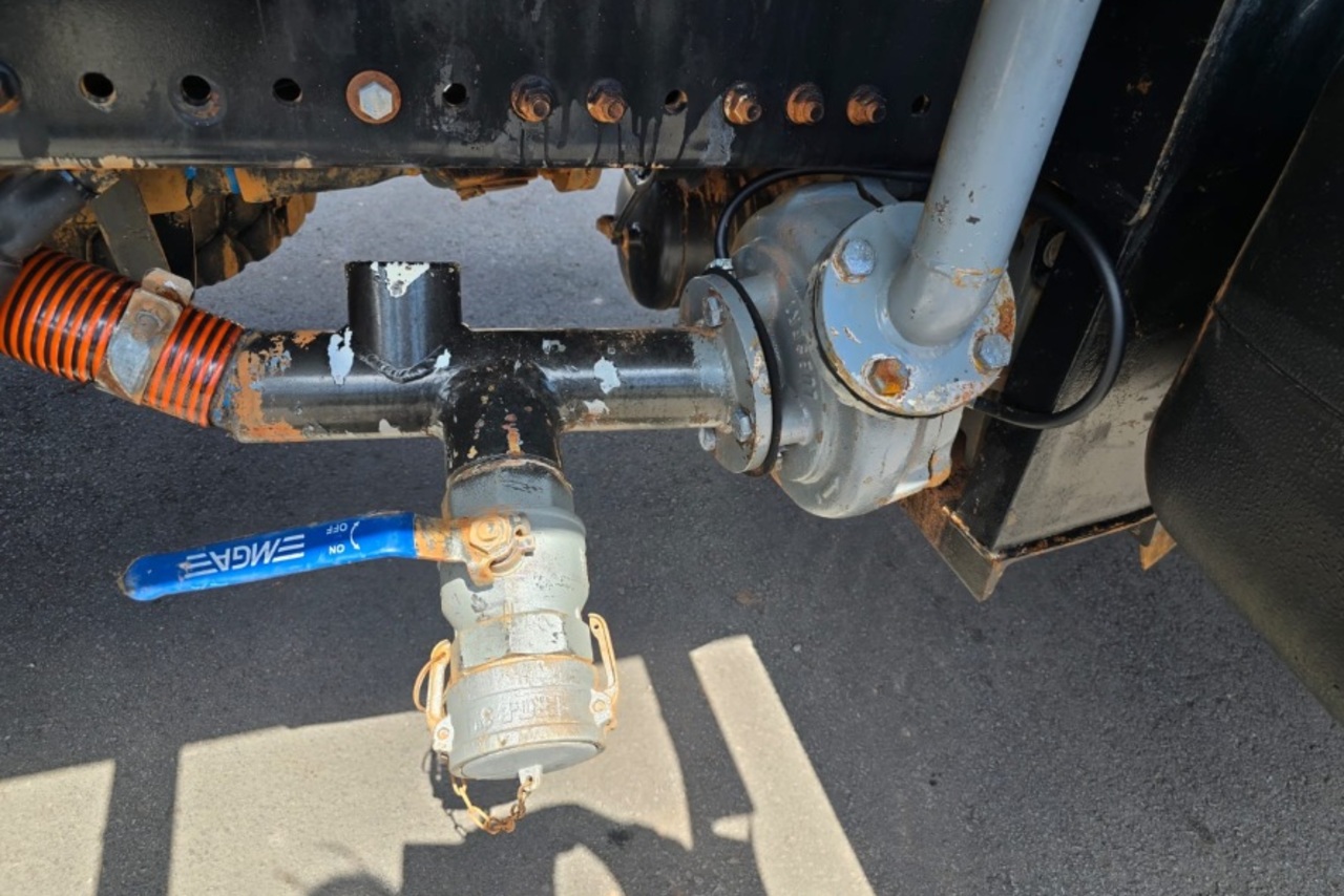 Mercedes Benz Axor 3131 - 19/19 6