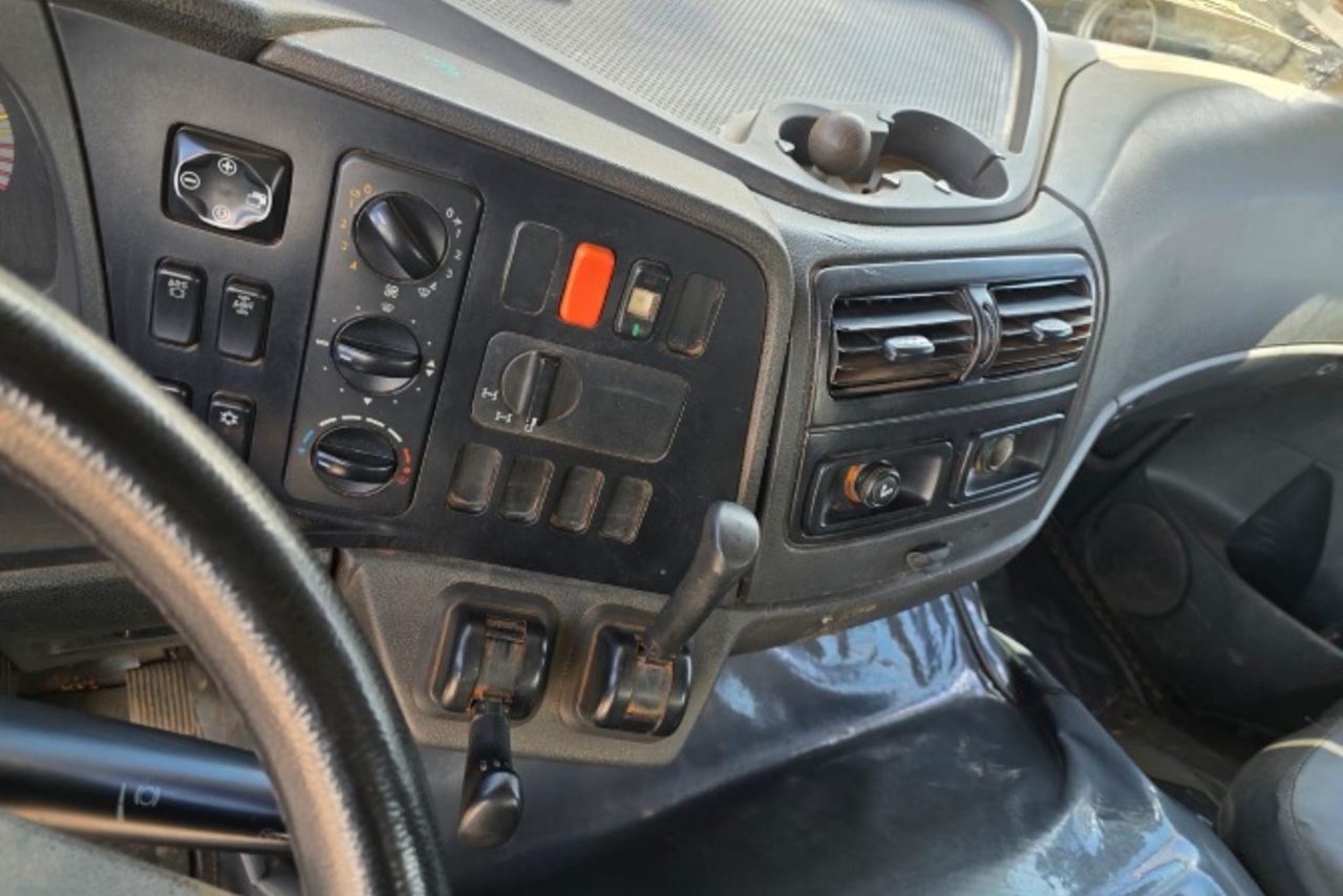 Mercedes Benz Axor 3131 - 19/19 8