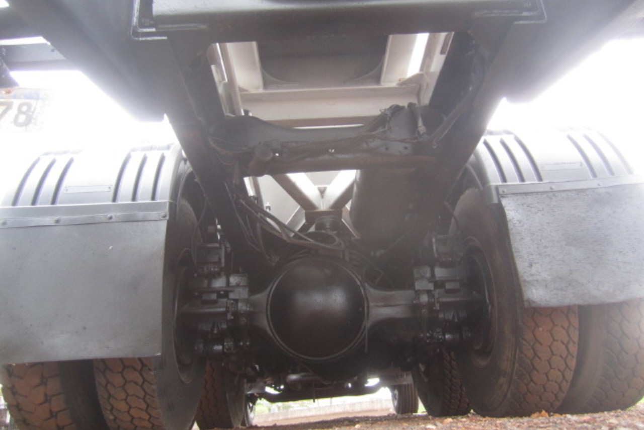 Volkswagen 26-260 - 11/12 4