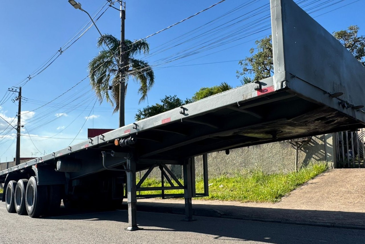 Randon Carga seca - 04/04 3