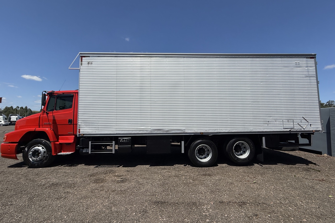 Mercedes Benz MB 2324 - 12/12 6