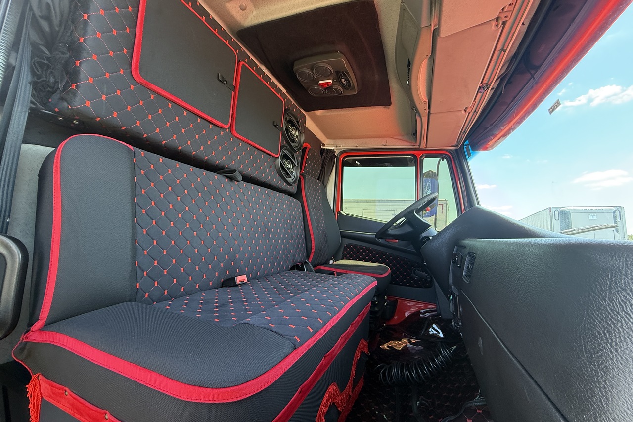 Mercedes Benz MB 2324 - 12/12 11