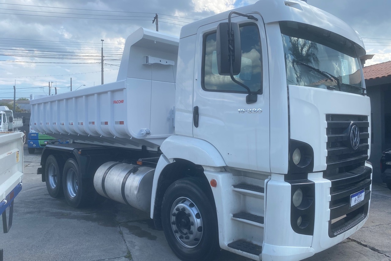 Volkswagen 19-320 Titan - 06/06 3