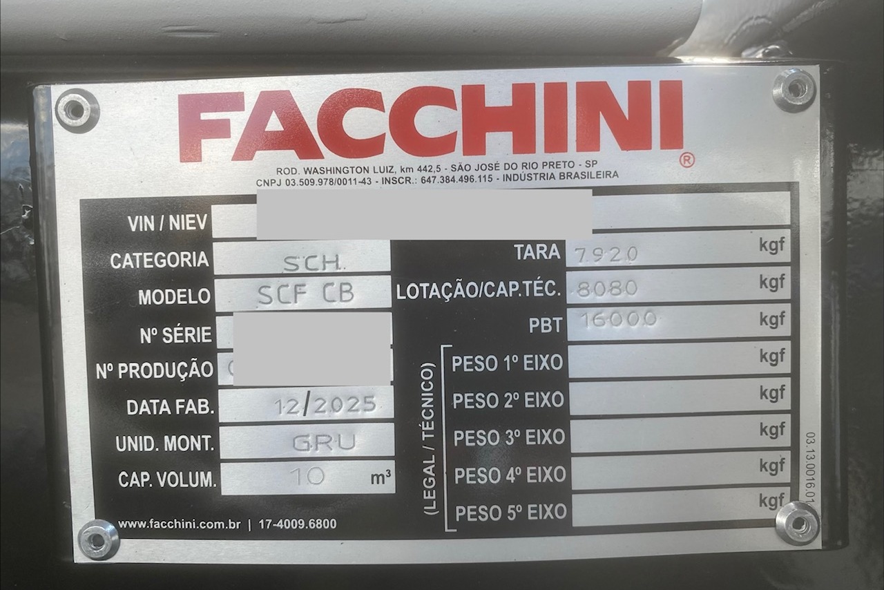 Volkswagen 19-320 Titan - 06/06 7