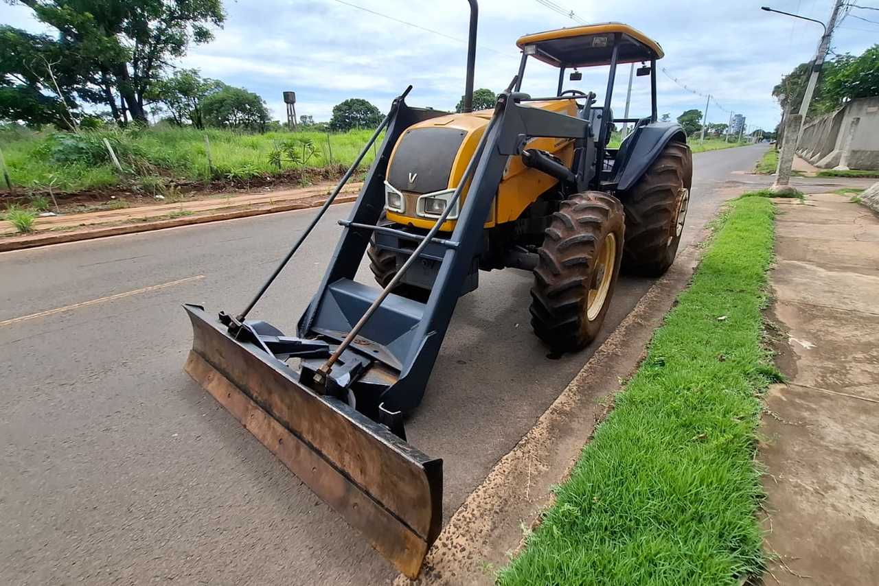 Valtra BH 145 - 08/08 4