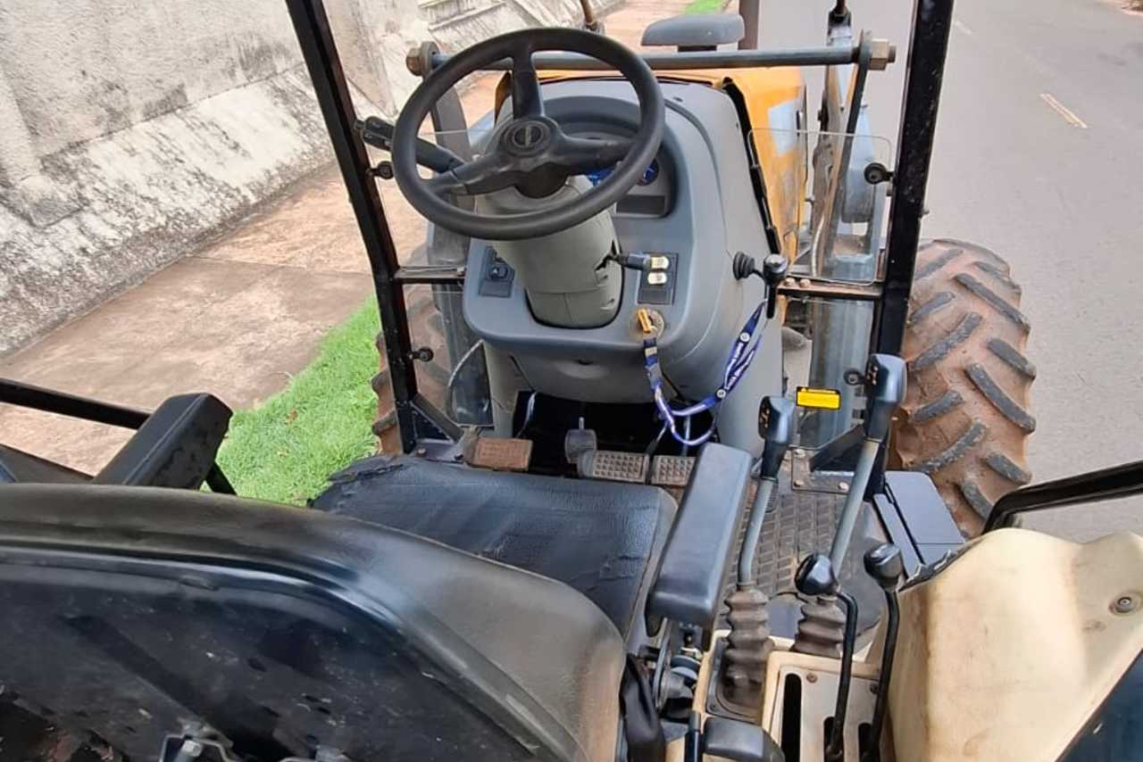 Valtra BH 145 - 08/08 7