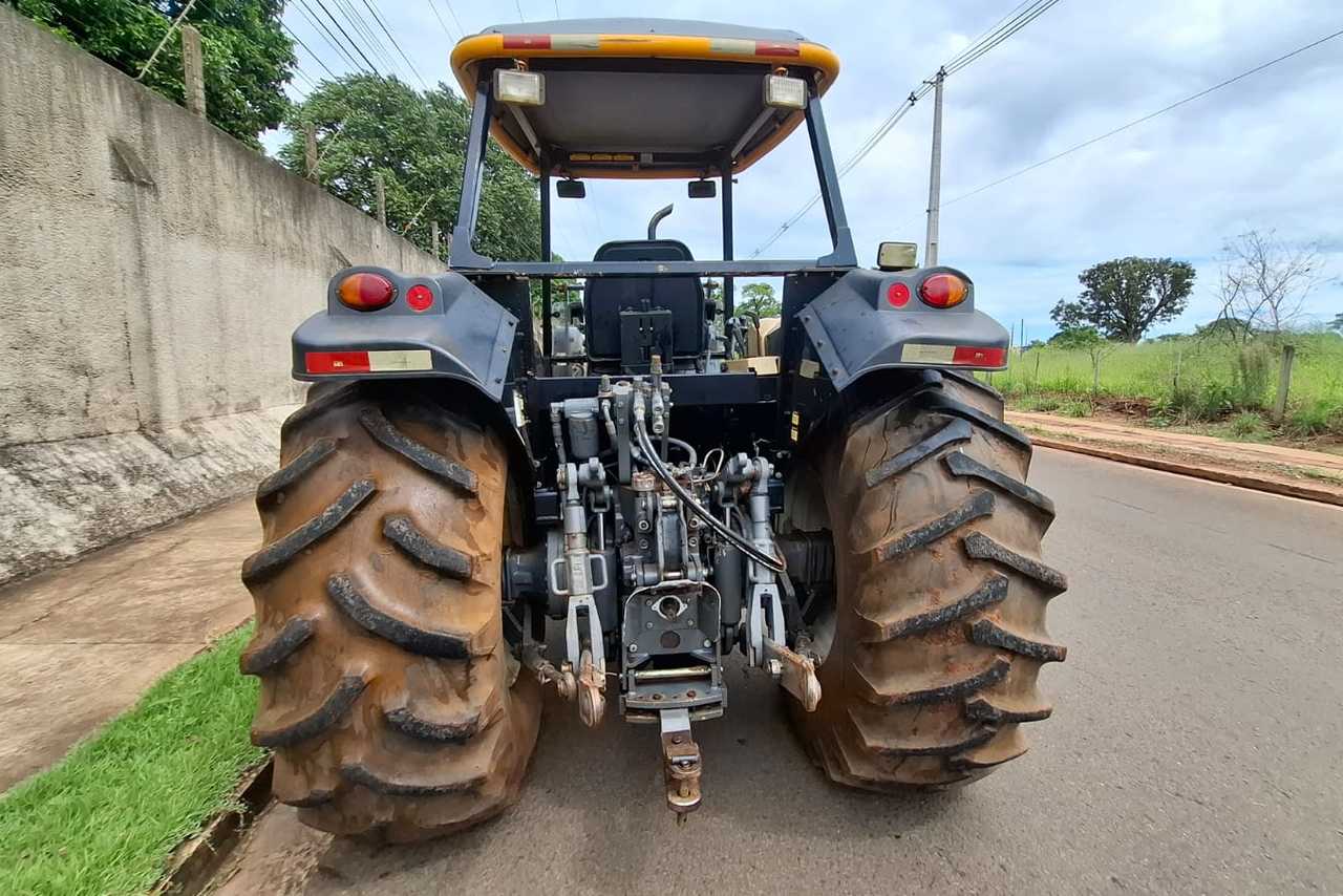 Valtra BH 145 - 08/08 8