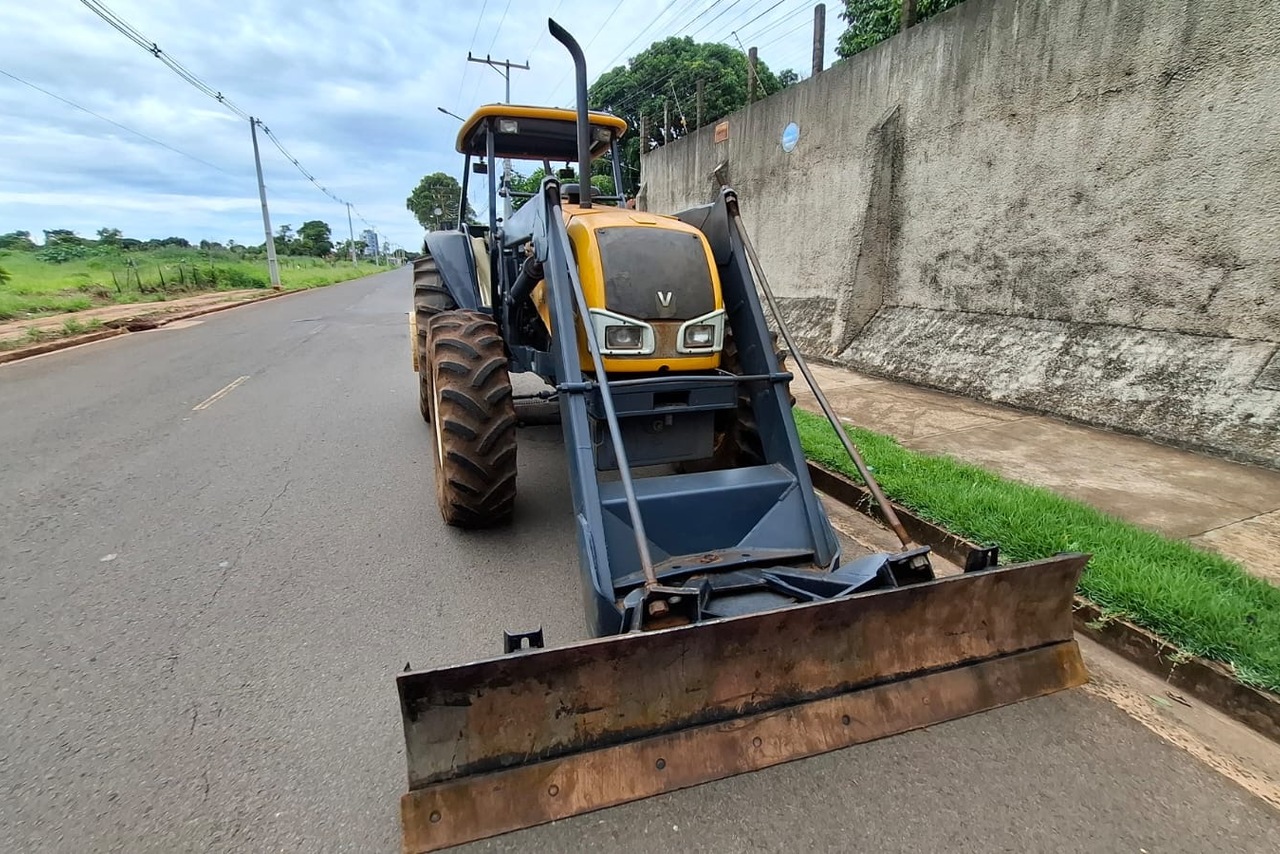 Valtra BH 145 - 08/08 16