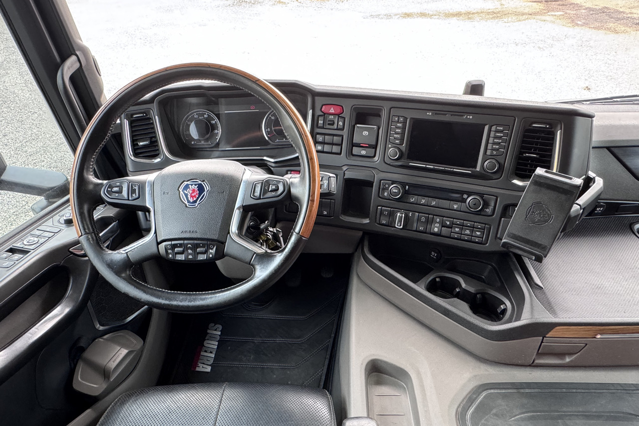 Scania P360 - 20/21 10