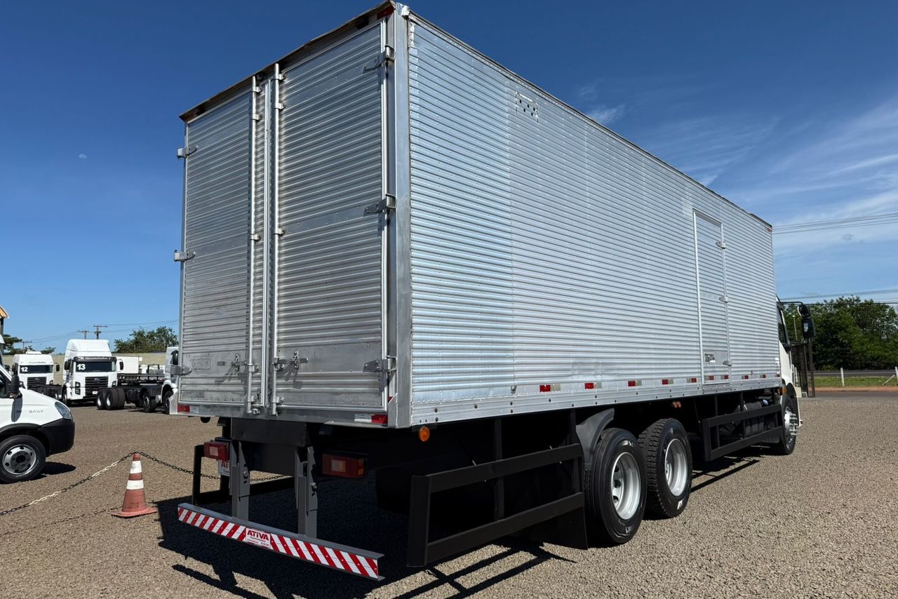 Volvo VM 270 - 13/13 5