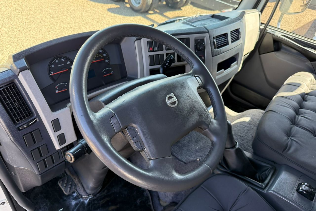Volvo VM 270 - 13/13 8