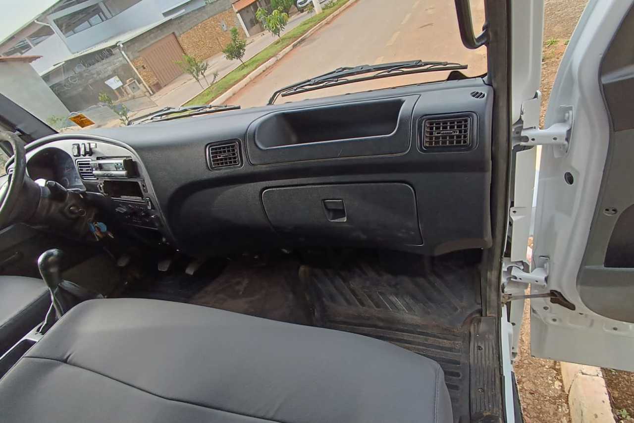 Mercedes Benz Accelo 1016 - 12/13 3