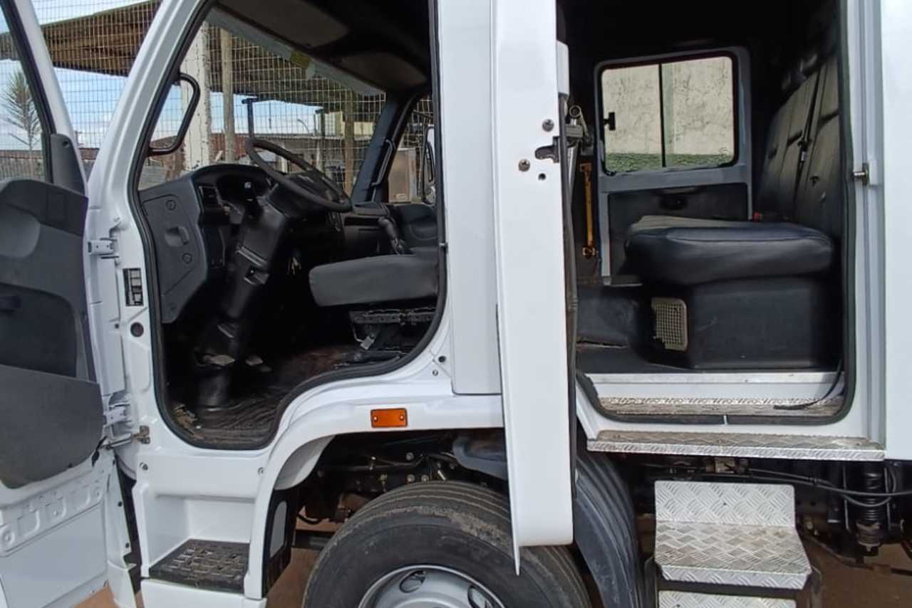 Mercedes Benz Accelo 1016 - 12/13 4
