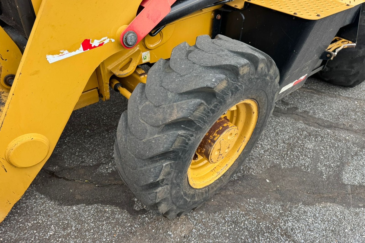Caterpillar 416F2 - 18/18 7