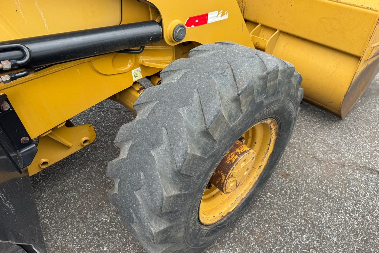 Caterpillar 416F2 - 18/18 9