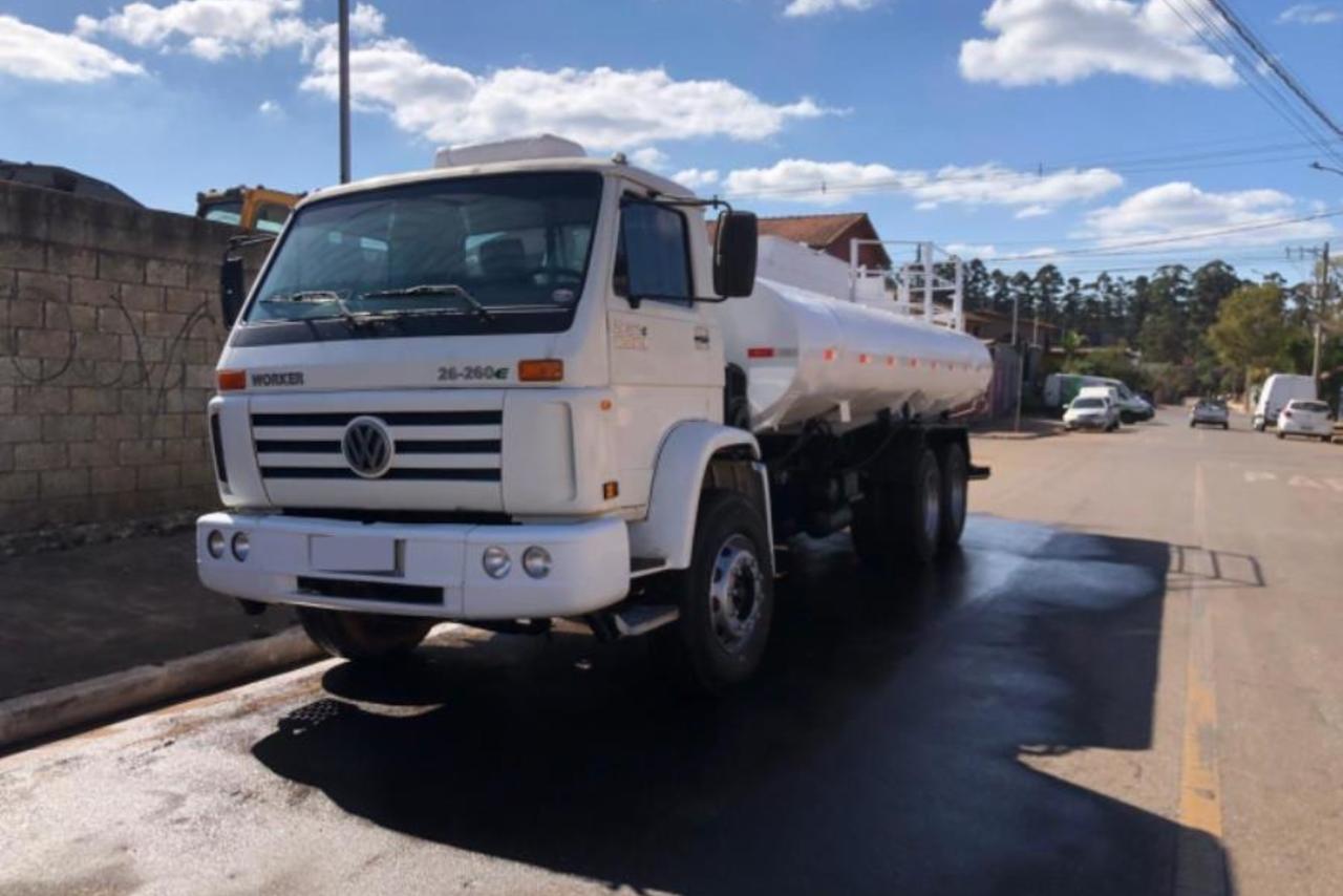 Volkswagen 26-260 E Constel. 6x4 - 22/22 7