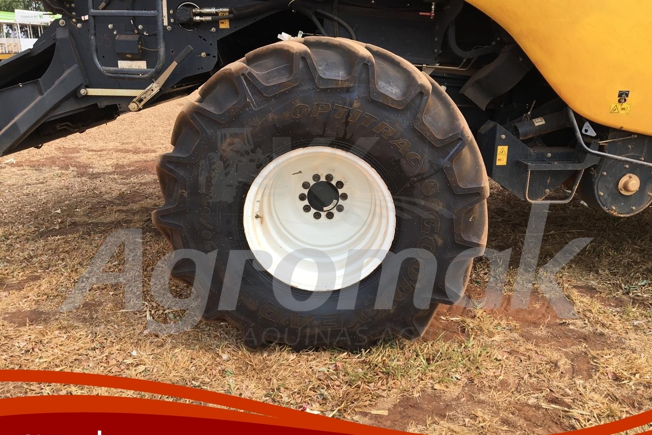 New Holland CR8.90 - 21/21 2