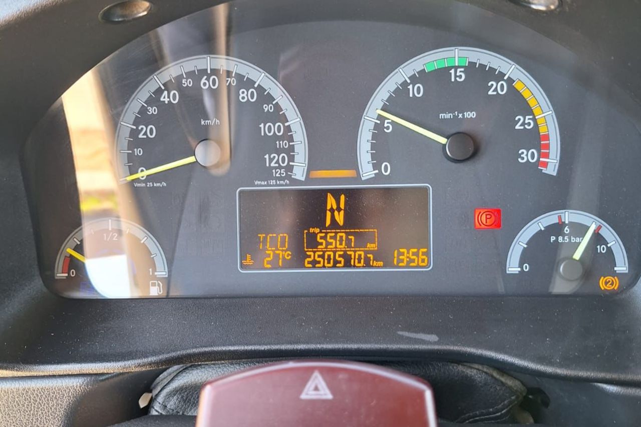 Mercedes Benz Accelo 815 - 16/16 5