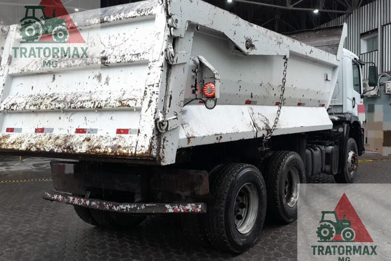 Volkswagen 31-330 E Constellation 6x4 - 22/22 8