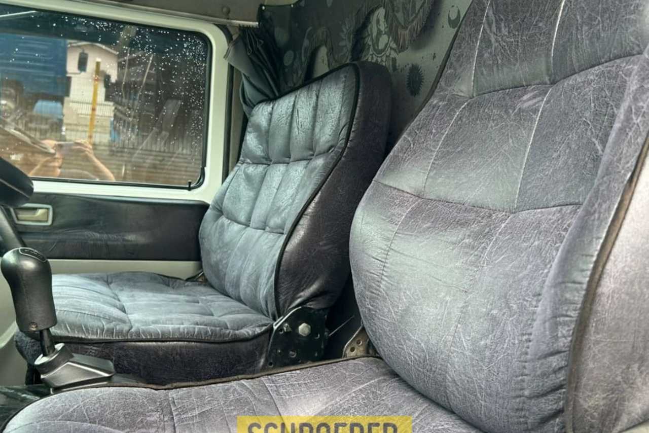 Volkswagen 8 120 - 10 5