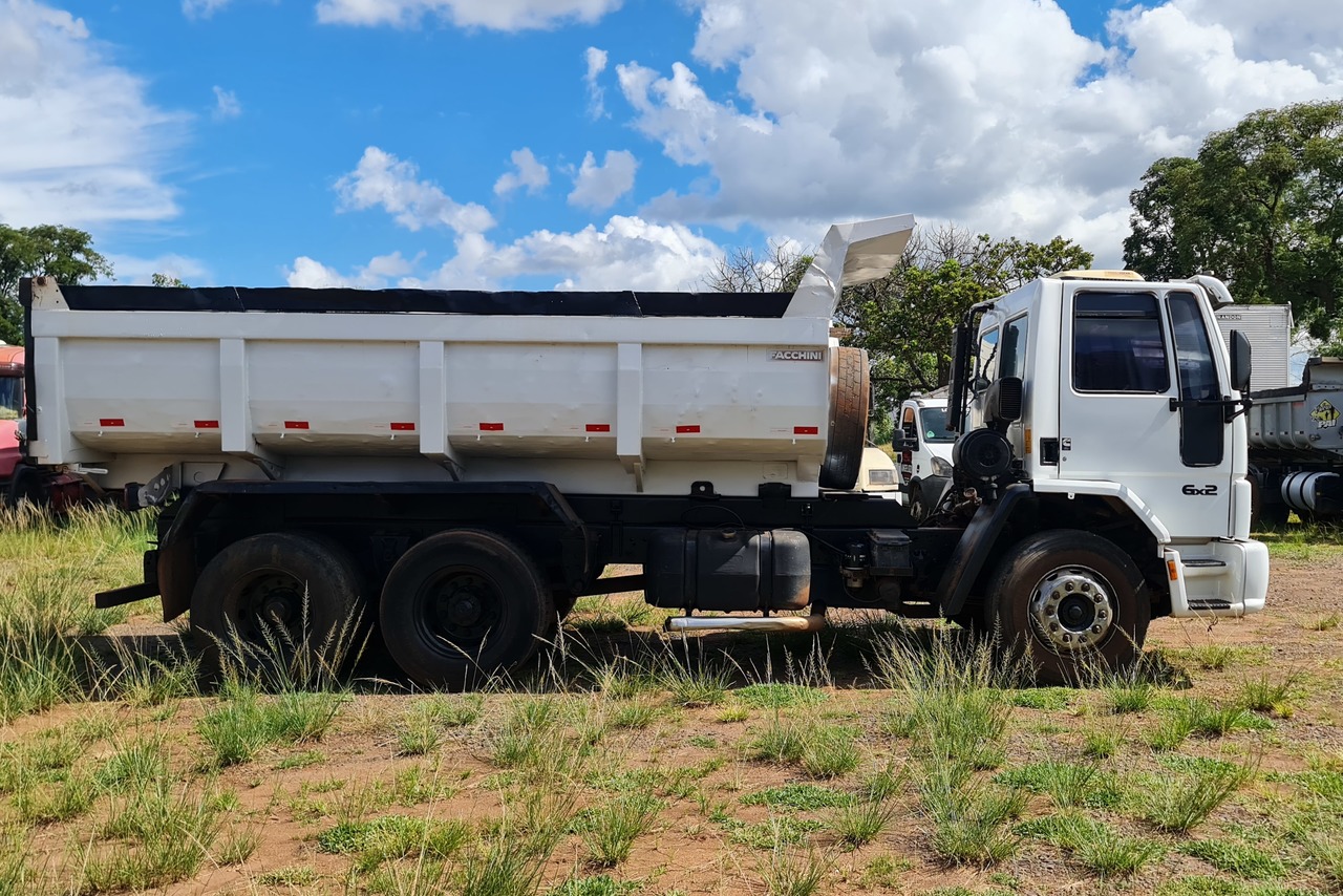 Ford Cargo2422 - 08/08 5