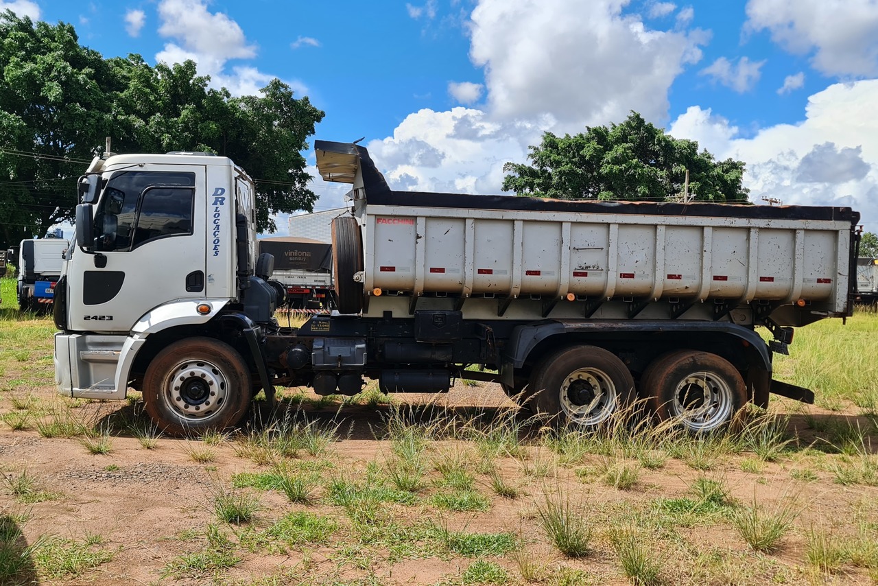 Ford Cargo2423 - 12/13 10