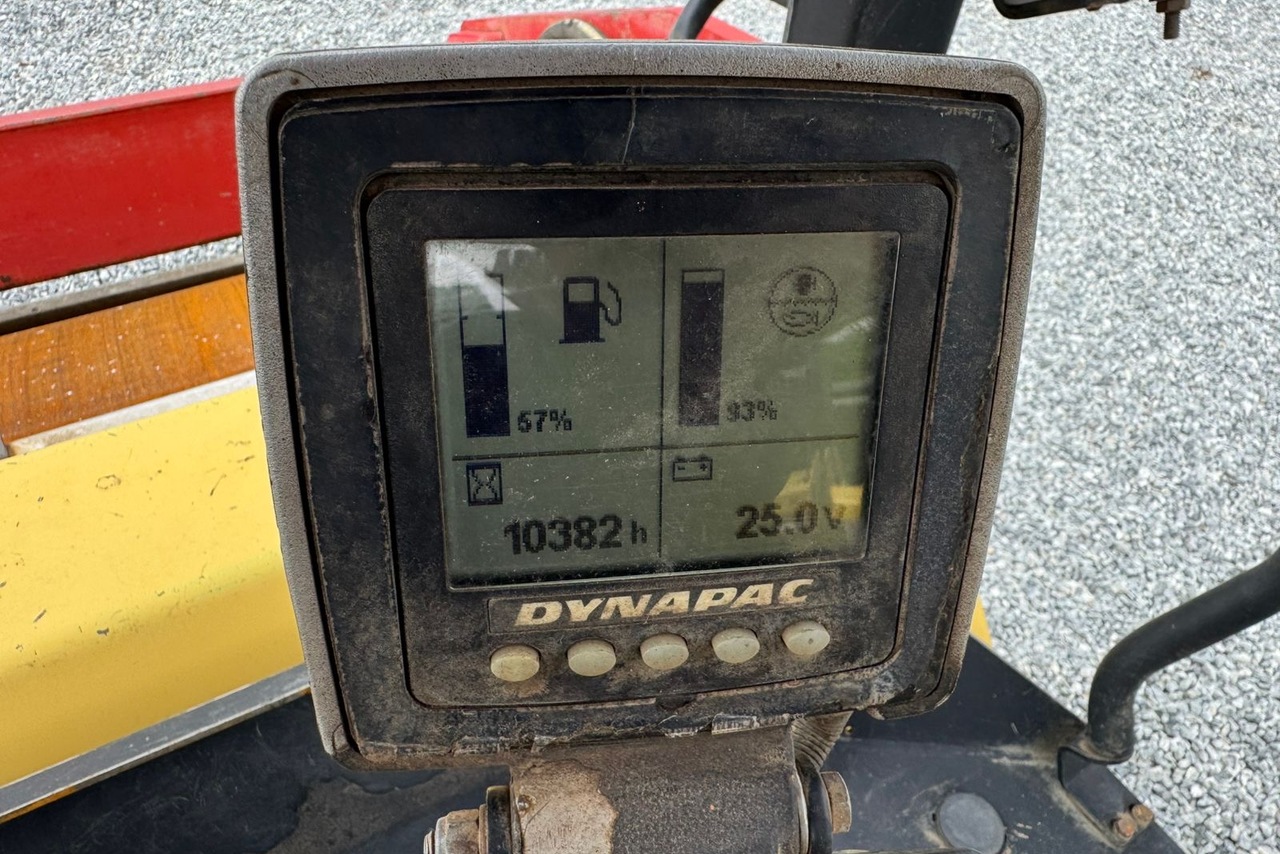 Dynapac CC 424 - 10/10 6