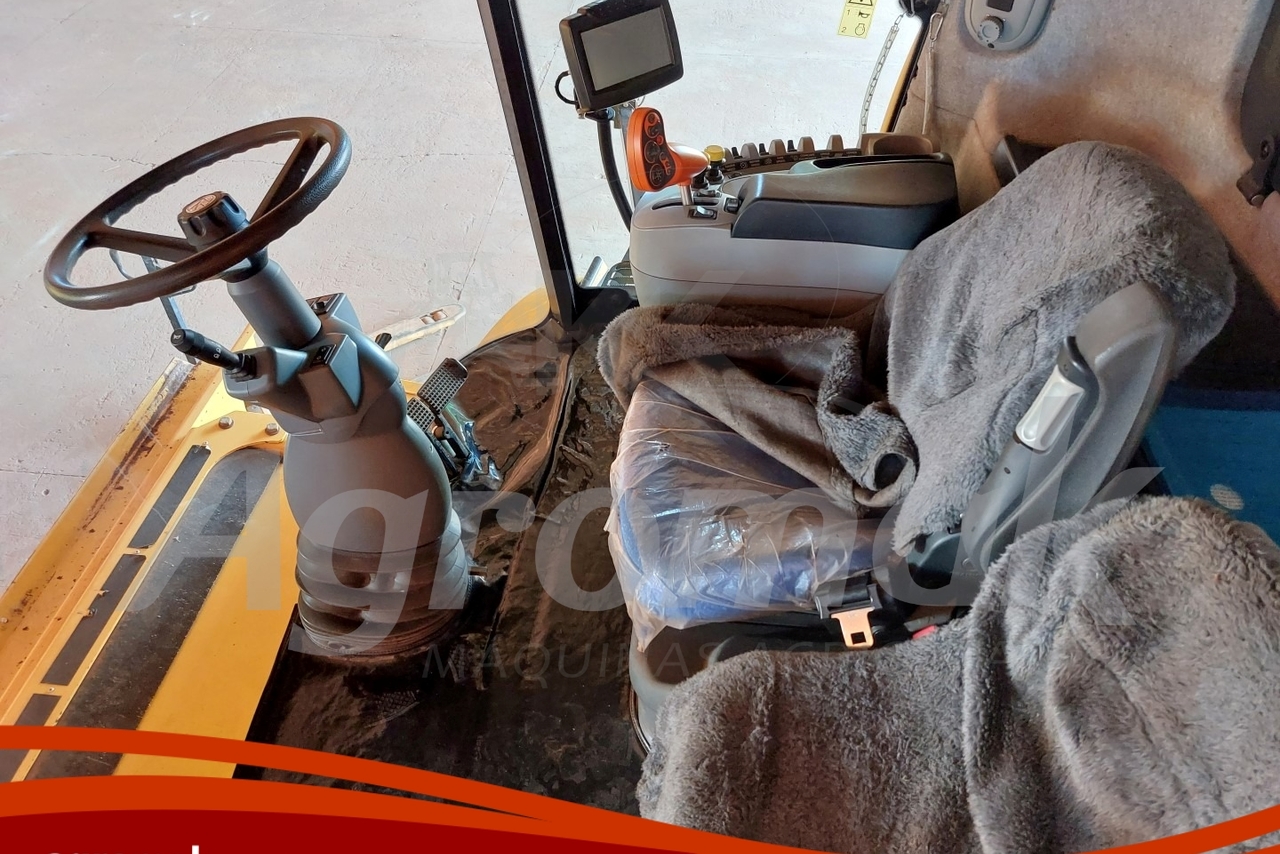 New Holland CR 6080 - 13/13 3