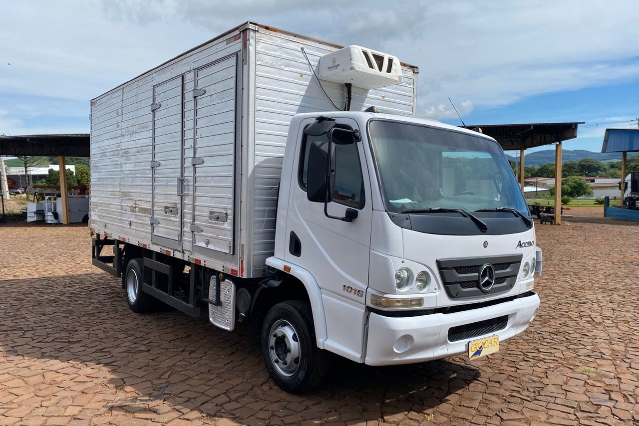 Mercedes Benz Accelo 1016 - 15/15 2