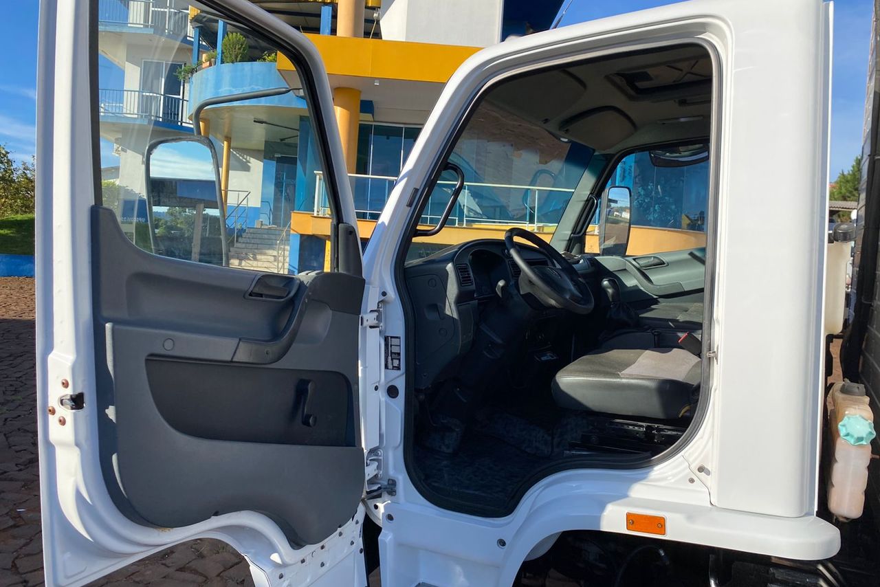 Mercedes Benz Accelo 1016 - 15/15 15