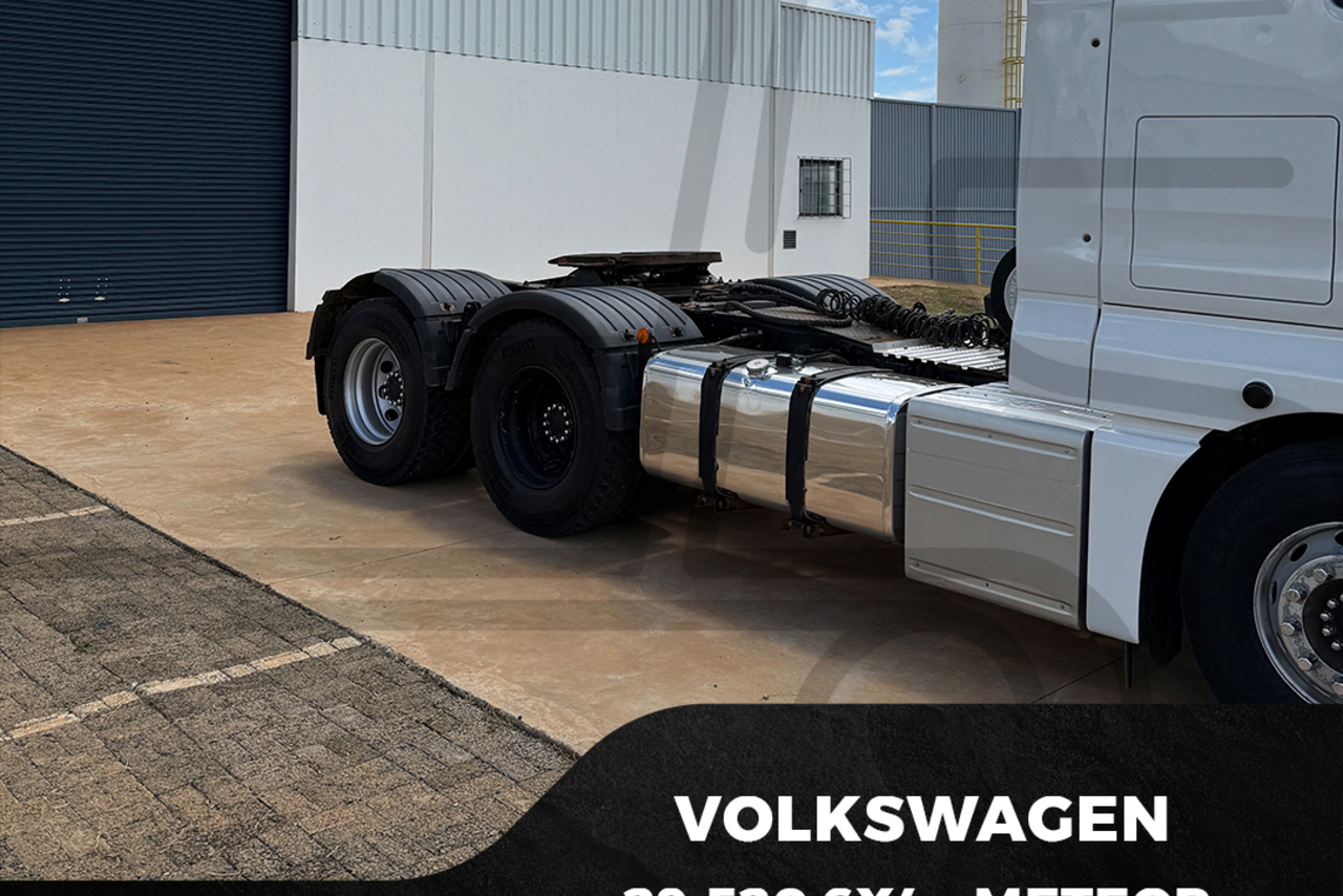 Volkswagen 29-520 6x4 Meteor - 22/23 8