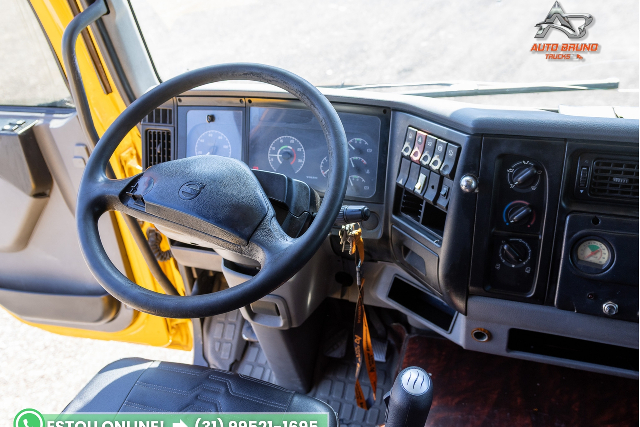 Volvo VM260 - 08/08 9