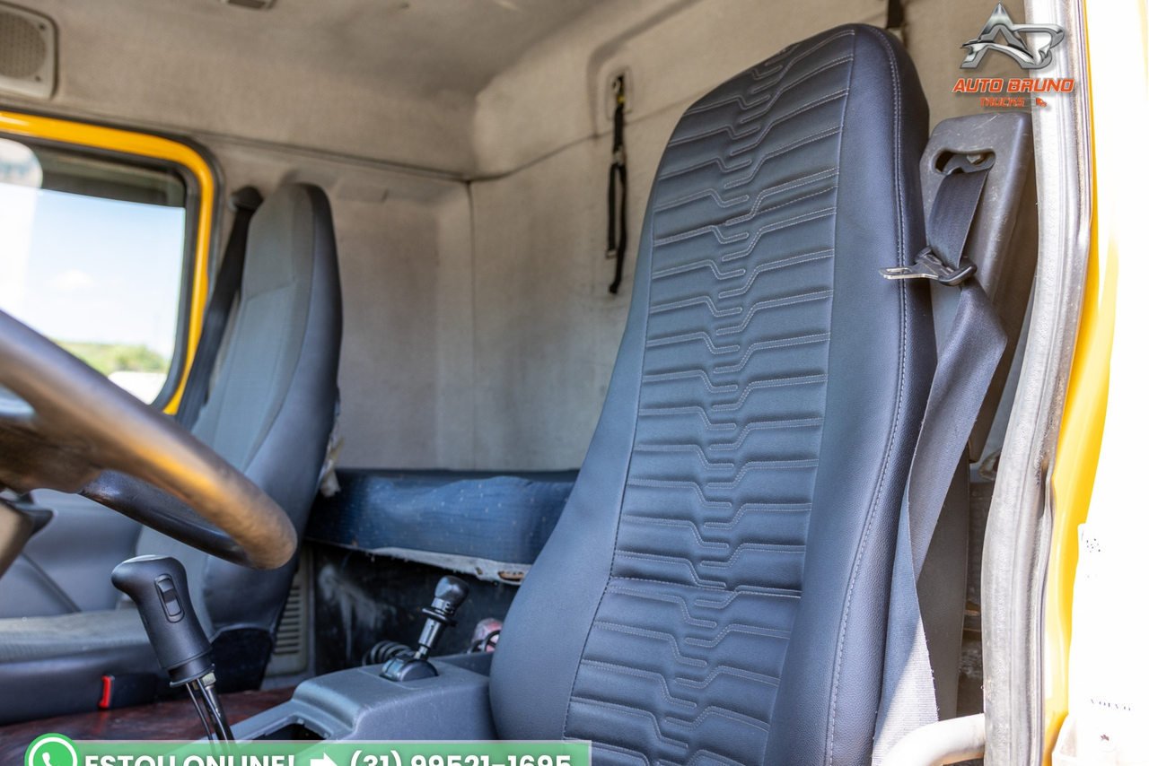 Volvo VM260 - 08/08 11