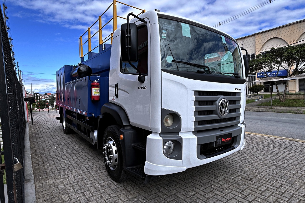 Volkswagen 17-190 E Constellation - 22/23 13