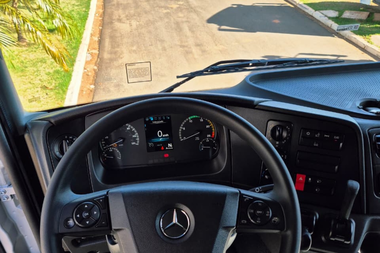 Mercedes Benz Actros 2546 - 25/25 5