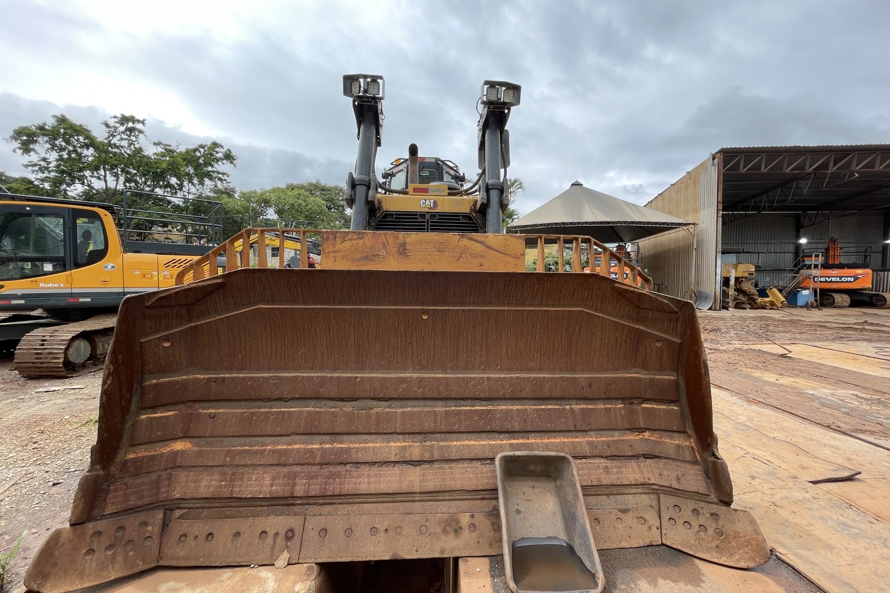 Caterpillar D8T - 21/21 4