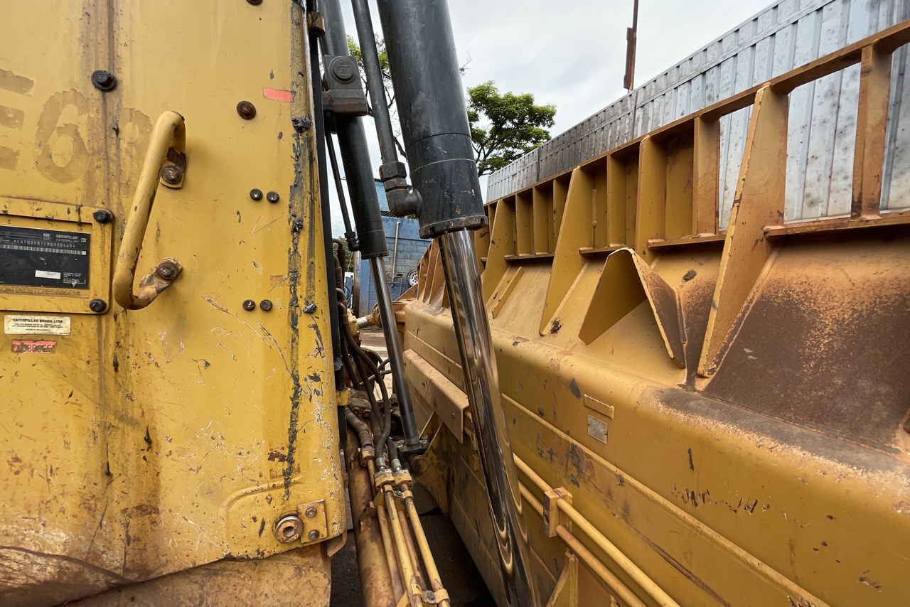 Caterpillar D8T - 21/21 15