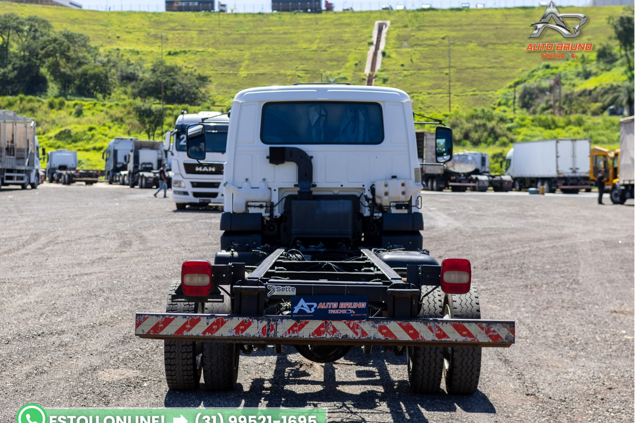 Volkswagen 8 160 - 14/14 6