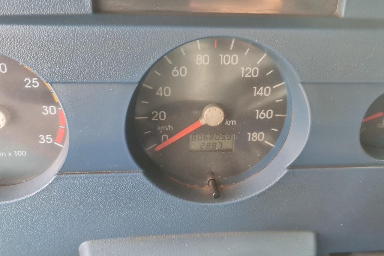 Volkswagen 8 150 - 10/11 14