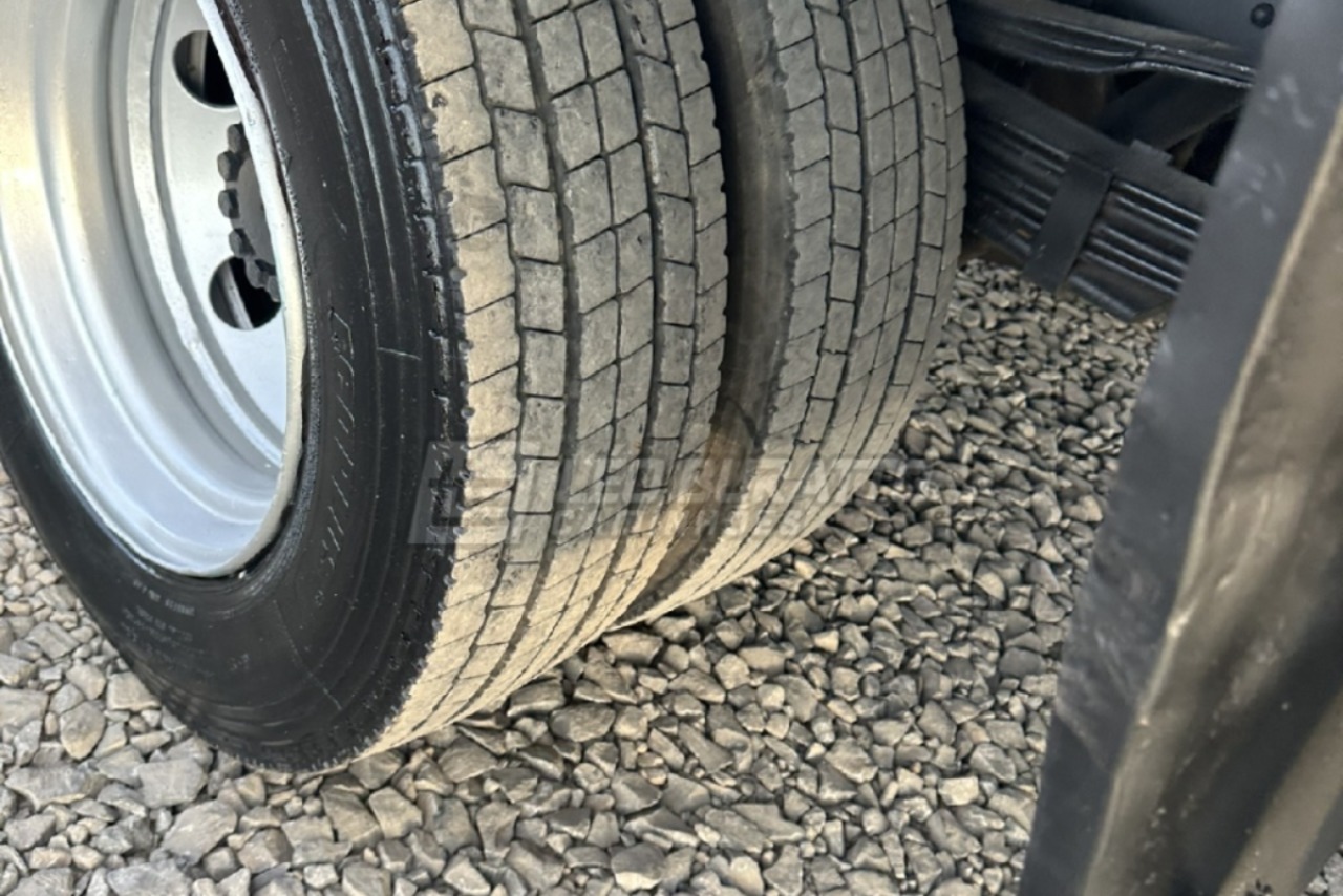 Volkswagen 8 120 - 09/09 4