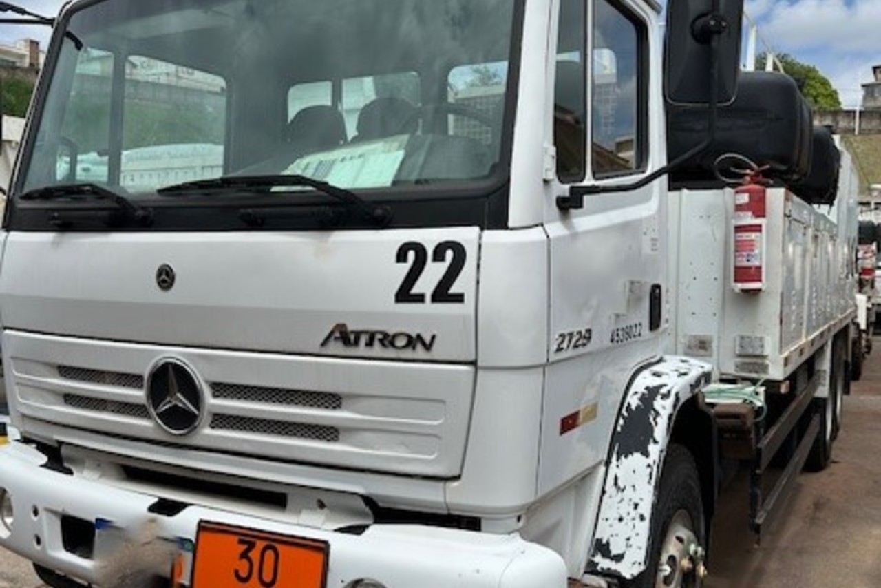 Mercedes Benz Atego 2729 - 14/14 4