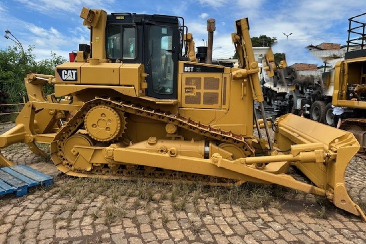 Caterpillar D6T XL - 13/13 3