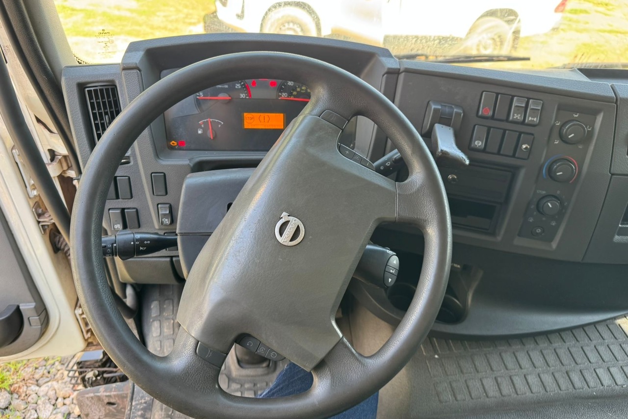 Volvo VM330 - 22/22 3
