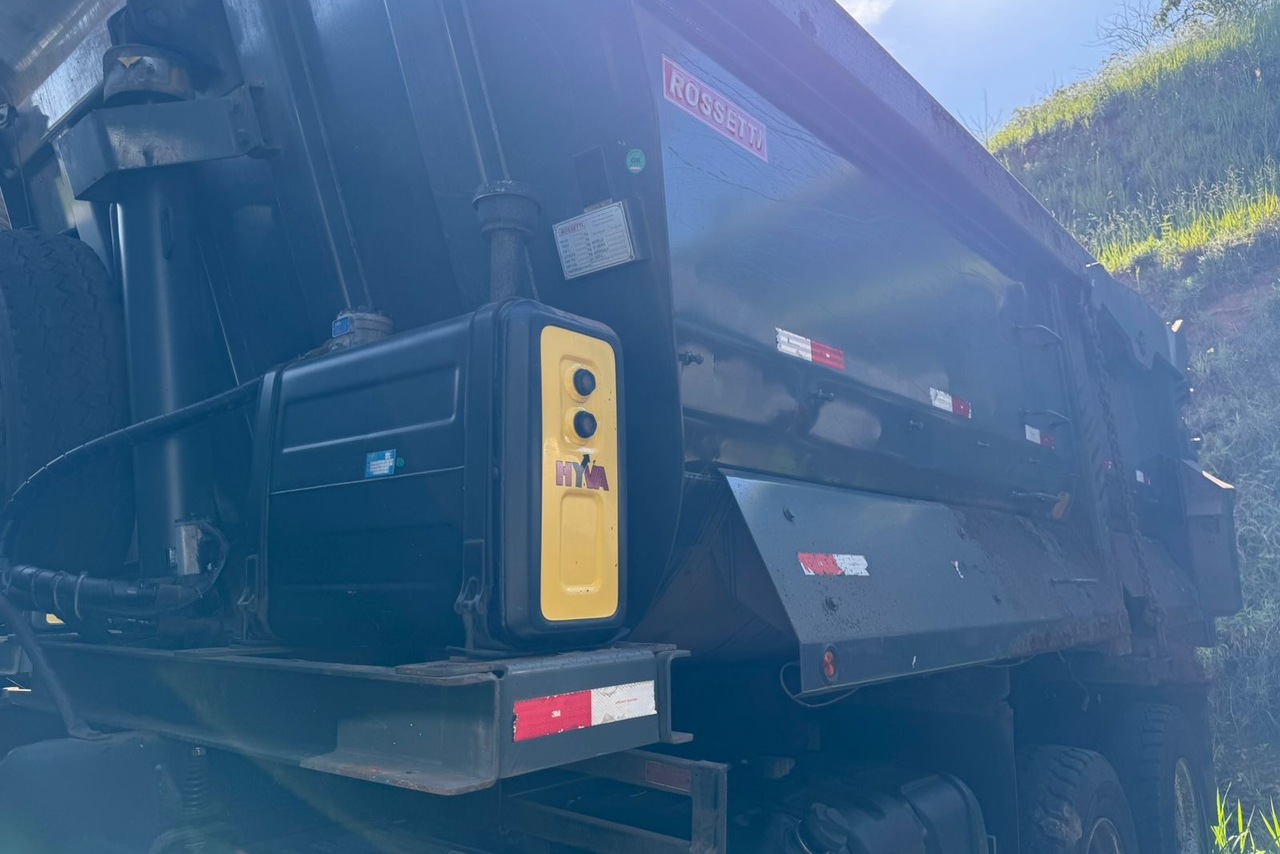 Volvo VM330 - 22/22 15